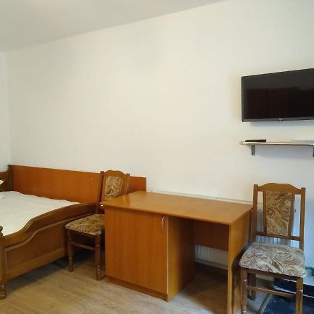 Appartamento Garsoniera In Centru Cluj-Napoca Esterno foto
